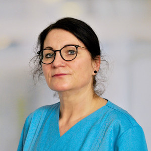 Portraitfoto von Stationsleiterin Station B1 May-Brit Stolle im Albertinen Krankenhaus in Hamburg-Schnelsen