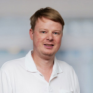Portrait Oliver Ahlbrecht, Oberarzt, Gefäßchirurgie, Albertinen Herz- und Gefäßchirurgie, Albertinen Krankenhaus, Hamburg-Schnelsen