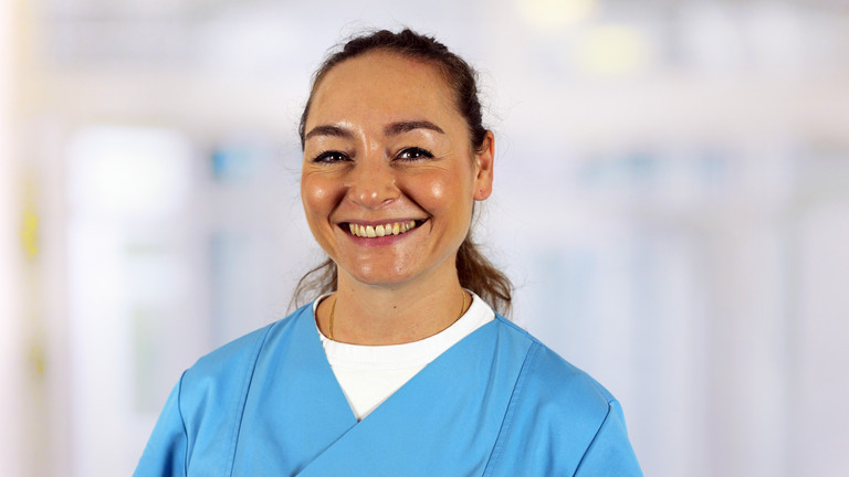 Dr. Anissa Habib-El-Chafchak ist leitende Oberärztin der Kardiologie am Evangelischen Amalie Sieveking Krankenhaus in Hamburg Volksdorf
