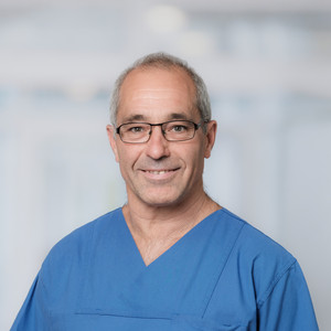 Portrait Matthias Gasthaus, Chefarzt Innere Medizin - Kardiologie, Evangelisches Amalie Sieveking Krankenhaus, Albertinen Herz- und Gefäßzentrum, Hamburg-Volksdorf, Hamburg-Schnelsen Portrait Matthias Gasthaus, Chefarzt Innere Medizin - Kardiologie, Evangelisches Amalie Sieveking Krankenhaus, Albertinen Herz- und Gefäßzentrum, Hamburg-Volksdorf, Hamburg-Schnelsen